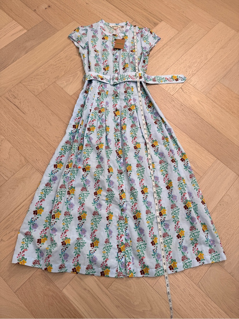 Boden Arabella Linen Blend Dress in Ice Cube Blue Blossom Trail - Picture 7 of 10